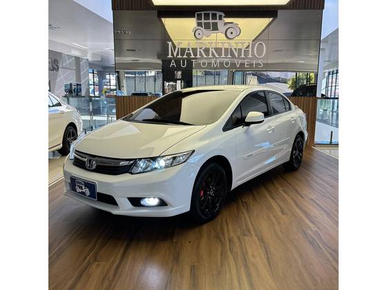 HONDA CIVIC 1.8 LXS 16V FLEX 4P MANUAL